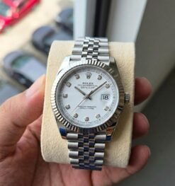 Role_x Oyster Perpetual Date Just Silver-White
