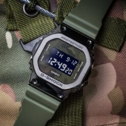 Casio g shock gms5600