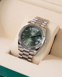 Role_x Oyster Perpetual Day Date 40 Battery Silver-Green
