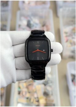 Radd_o True Square Quartz J1647